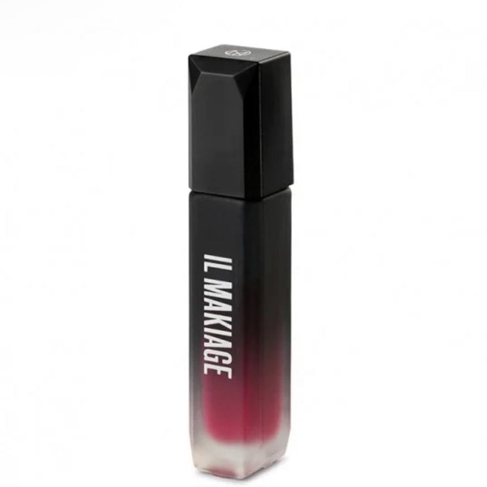 IL Makiage, NWT, Infinity Long Wear Matte Lip Color